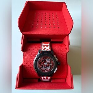 DIESEL Griffed 45.5mm Nylon + Silicone Smartwatch New